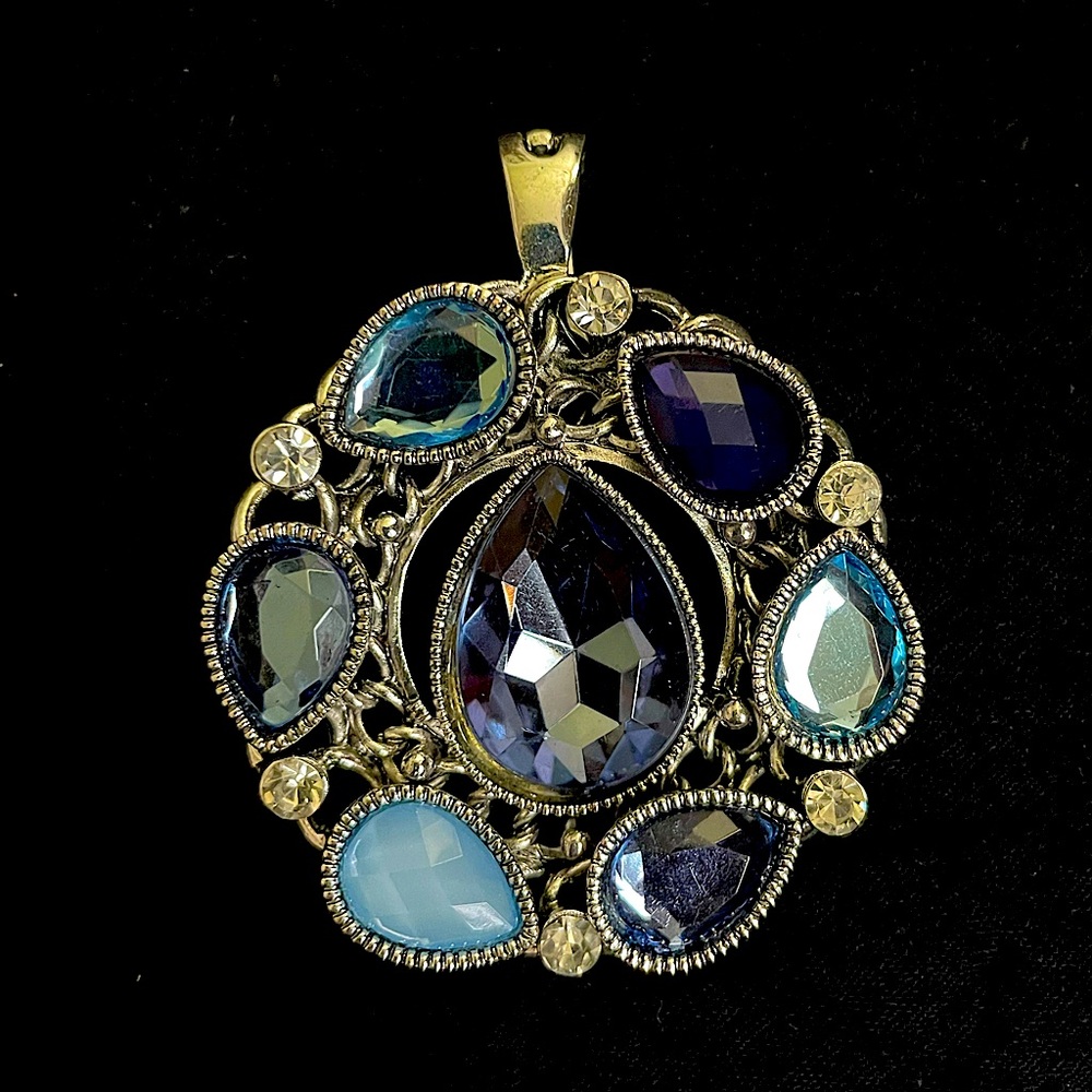 Necklace pendant (clip on)